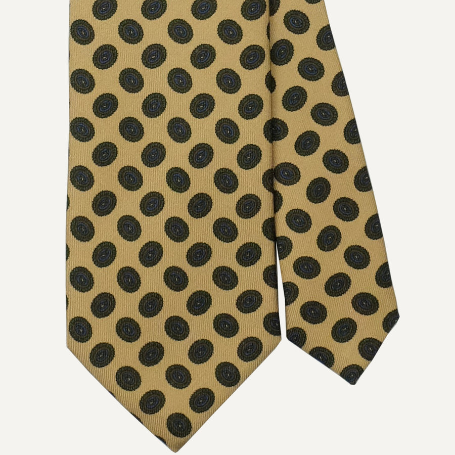 Buff Oval Neat Tie