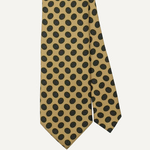 Buff Oval Neat Tie